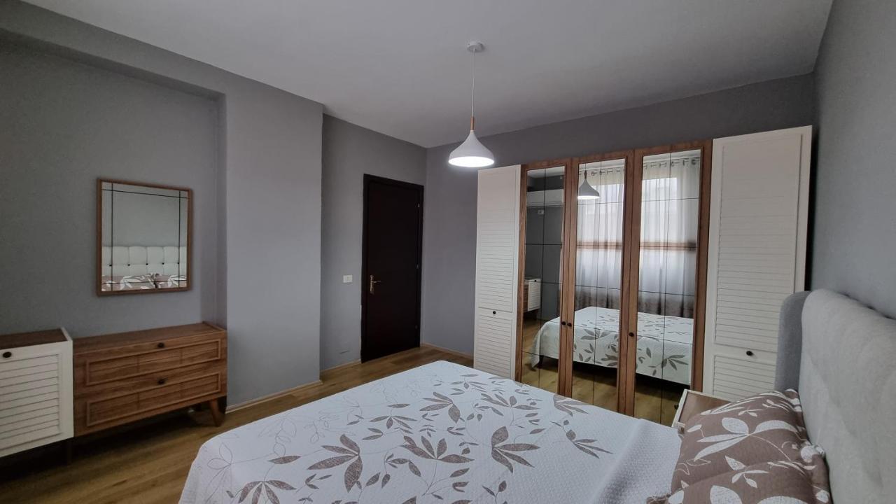 "Vatra" Apartment Tirana Buitenkant foto