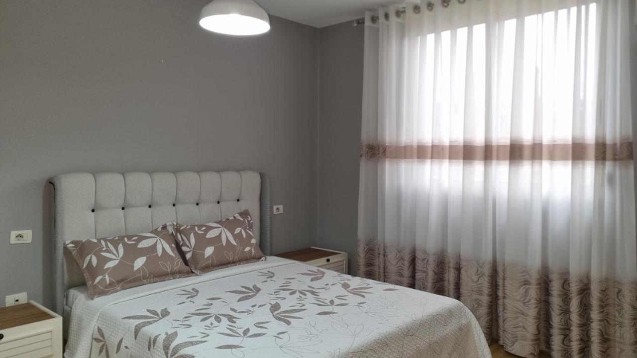 "Vatra" Apartment Tirana Buitenkant foto