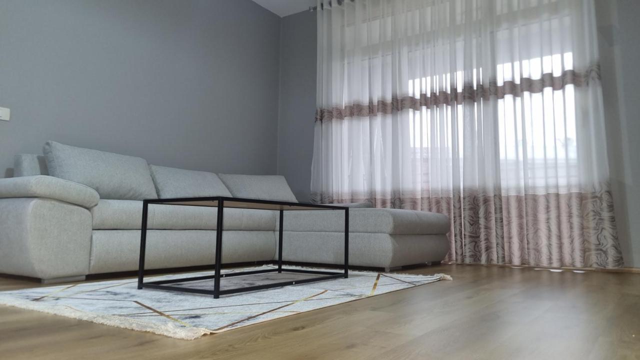 "Vatra" Apartment Tirana Buitenkant foto