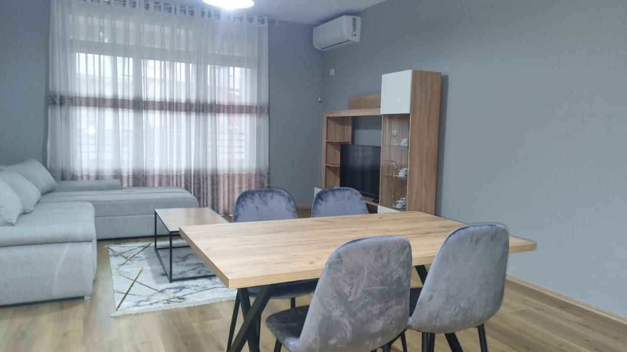 "Vatra" Apartment Tirana Buitenkant foto